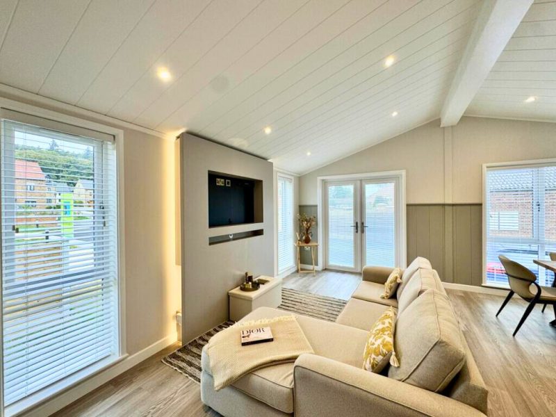 11 THE BEECHES LIVING AREA 2 -