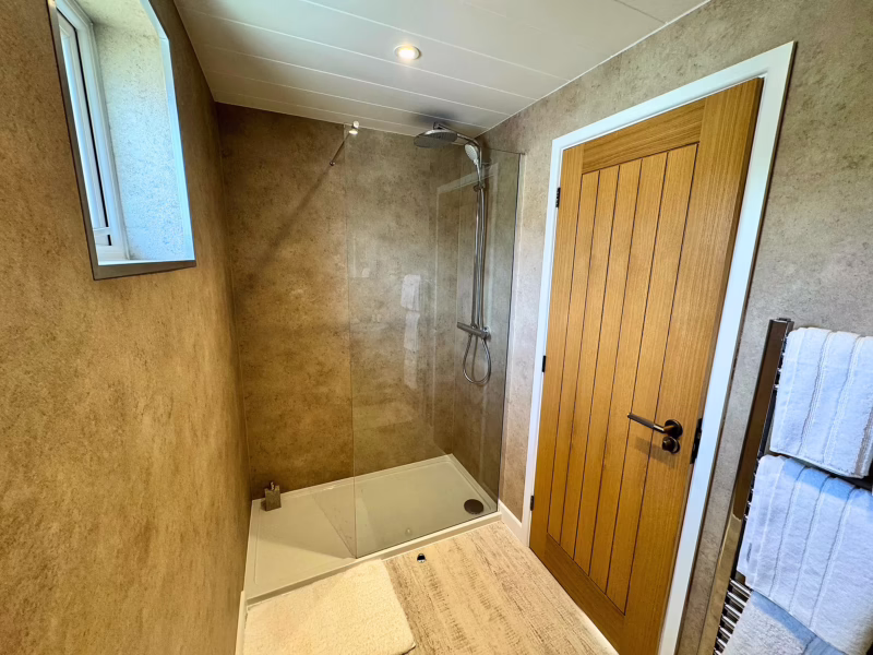 17 westfield bathroom 2