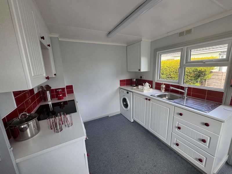 CSO_12 Marshmoor Park_kitchen