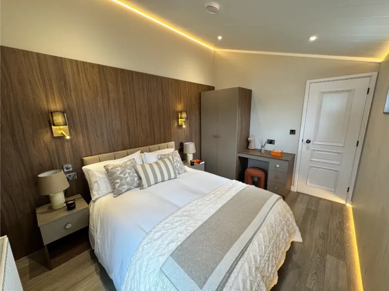 77 Little Meadow Interior