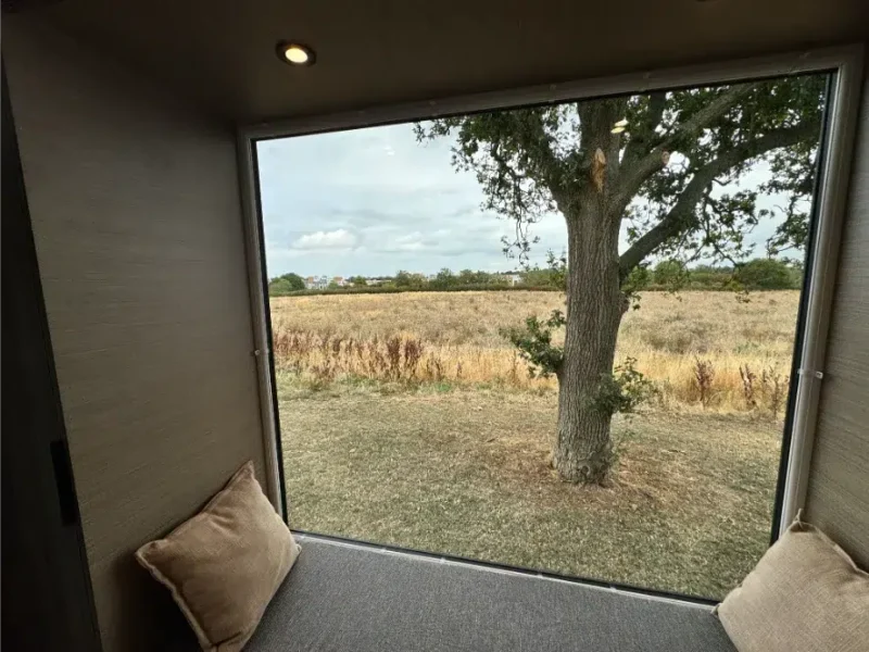 77 Little Meadow Details